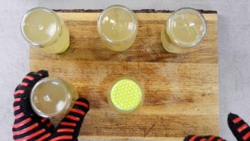 Holunderblütensirup ohne Zucker: Umfüllen