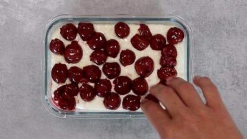 Hüttenkäse Auflauf backen