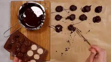 Kaffee Pralinen ohne Zucker: Überziehen