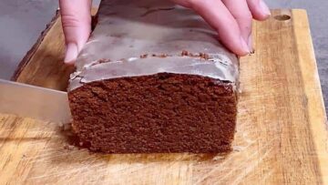 Kaffeekuchen ohne Zucker: Anschneiden