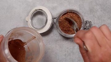 Kakao ohne Zucker: Mischen