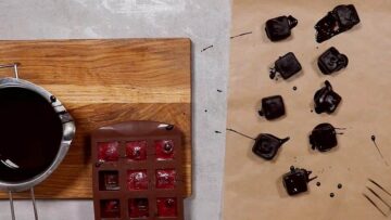 Kirschpralinen ohne Zucker: überziehen