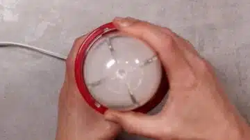 Kokosriegel ohne Zucker: Mahlen