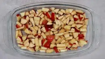 Low Carb Apple Crumble ohne Zucker: Umfüllen