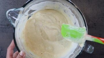 Low Carb Bienenstich ohne Zucker: Unterheben