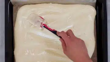 Low Carb Biskuitrolle: Verstreichen