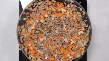 Low Carb Bolognese anbraten