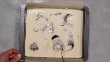 Low Carb Brownie Cheesecake backen