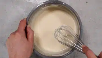 Low Carb Brownie Cheesecake rühren