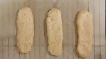 Low Carb Hot Dog Brötchen: Backen