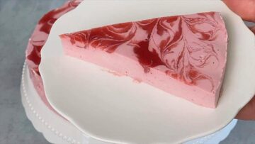 Low Carb Käsekuchen mit Erdbeeren: Kühlen