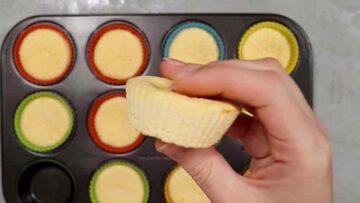 Low Carb Käsekuchen Muffins ohne Zucker kühlen