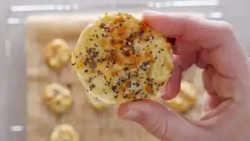 Low Carb Käseplätzchen: Abkühlen