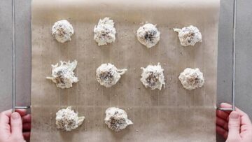 Low Carb Käseplätzchen: Backen