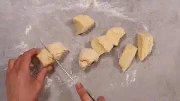 Low Carb Knödel: teilen