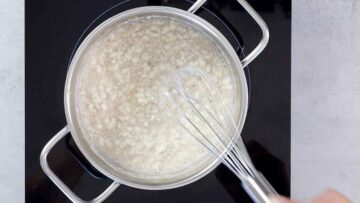 Low Carb Milchreis ohne Zucker: Erwärmen