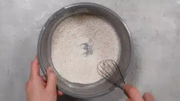 Low Carb Quarkkeulchen ohne Kartoffeln mischen