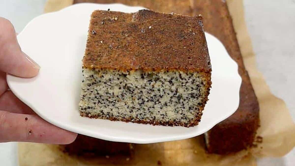 Low Carb Quarkkuchen ohne Zucker: Anschneiden