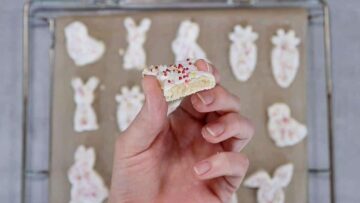 Osterplätzchen ohne Zucker: Abkühlen