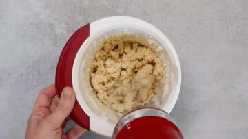 Osterplätzchen ohne Zucker: Kneten