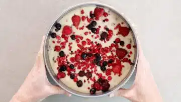Quark Beeren Kuchen: Backen