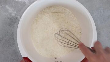 Rhabarber Muffins ohne Zucker: Mischen