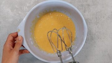 Mandarinen Schmand Kuchen ohne Zucker: Rühren