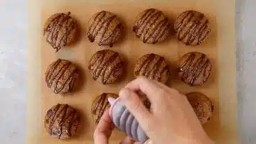 Schoko Nuss Muffins ohne Zucker: Backen