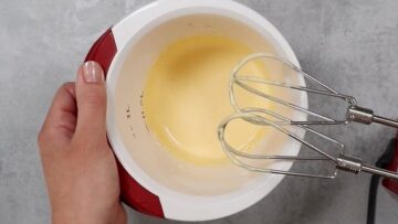 Schokoauflauf ohne Zucker: Aufschlagen