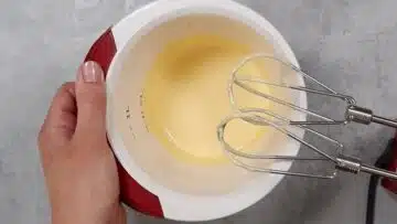 Schokoauflauf ohne Zucker: Aufschlagen