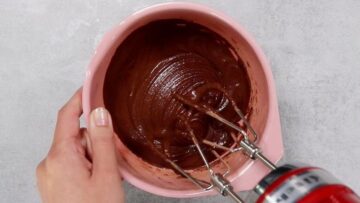 Schokoaufstrich ohne Zucker: rühren