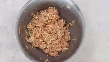 Thunfisch Käse Taler: Mischen