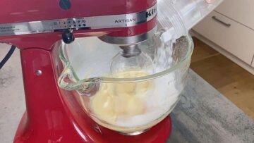 Zauberkuchen ohne Zucker weiterschlagen