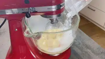 Zauberkuchen ohne Zucker weiterschlagen