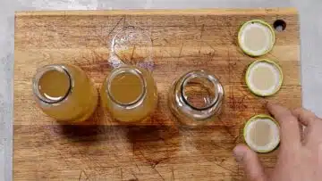 Zitronensirup selber machen ohne Zucker: Abfüllen