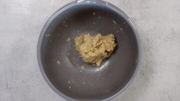 Zucchini Kekse ohne Zucker: Kneten