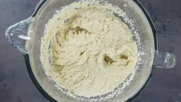 Apfelmuskuchen ohne Zucker: Rühren