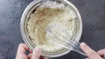 Cantuccini ohne Zucker: Mischen