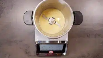 Dampfnudeln ohne Zucker: Erwärmen