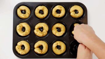 Gesunde Donuts ohne Zucker: Aufspritzen