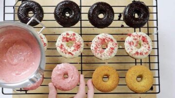 Gesunde Donuts ohne Zucker: Dekorieren