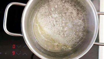 Hustenbonbons selber machen ohne Zucker: Köcheln