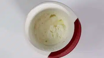 Joghurttorte ohne Zucker: Aufschlagen