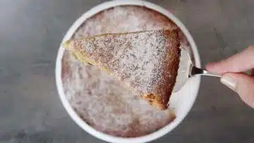 Keto Apfelkuchen: Abkühlen