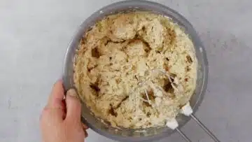 Keto Apfelkuchen: Rühren