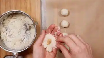 Kokosbällchen ohne Zucker: Formen