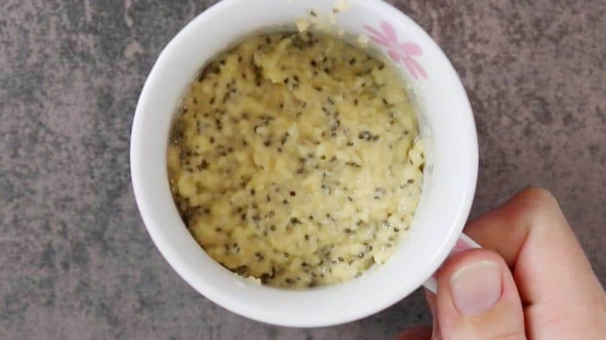 Low Carb Blitzbrot: Umfüllen