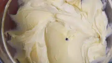 Low Carb Butercreme ohne Zucker: Kühlen