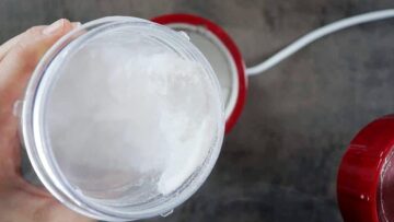 Low Carb Butercreme ohne Zucker: Mahlen