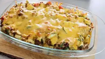 Low Carb Cheeseburger Auflauf: Backen